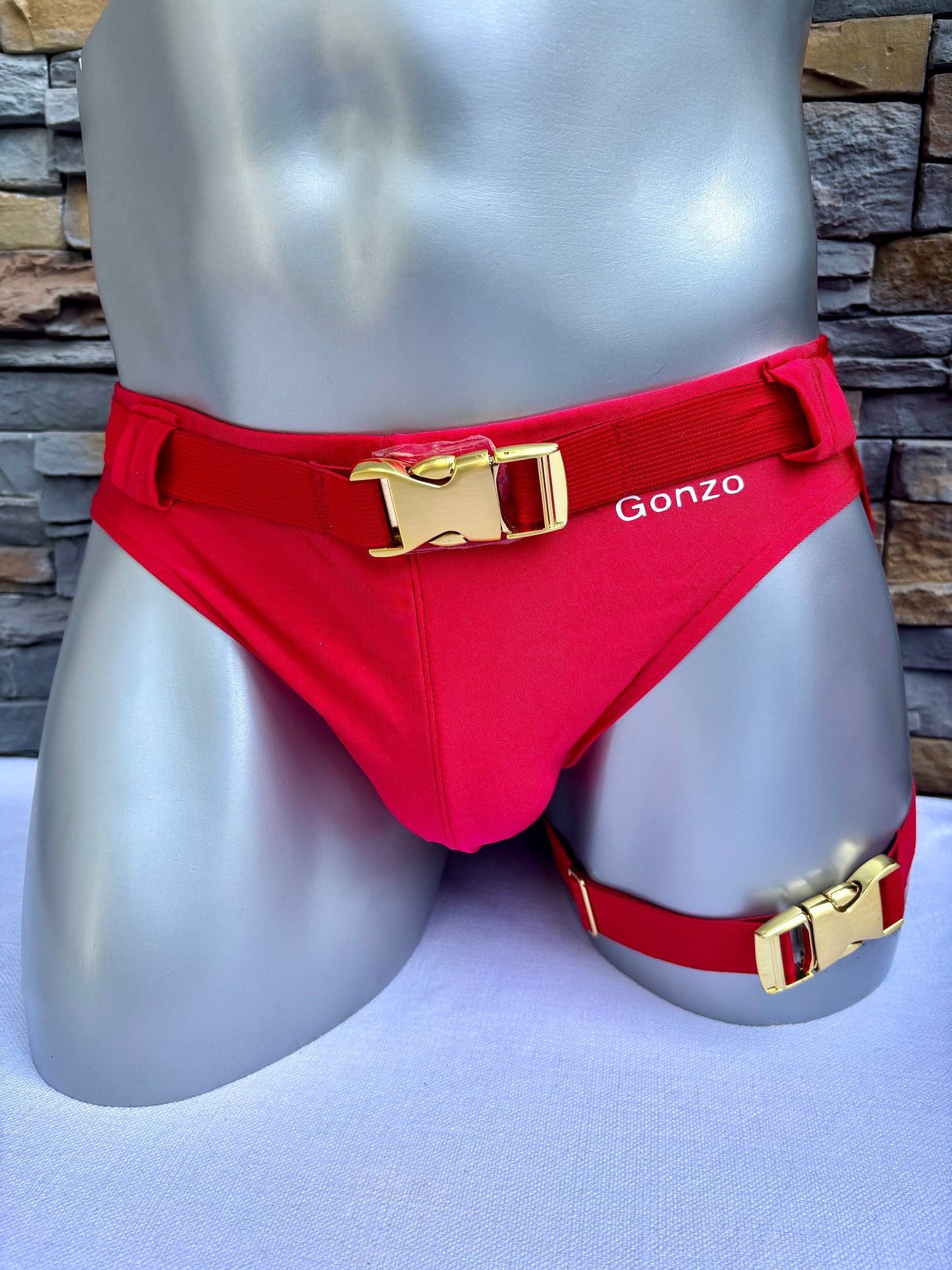 Slip de bain avec harnais - rouge