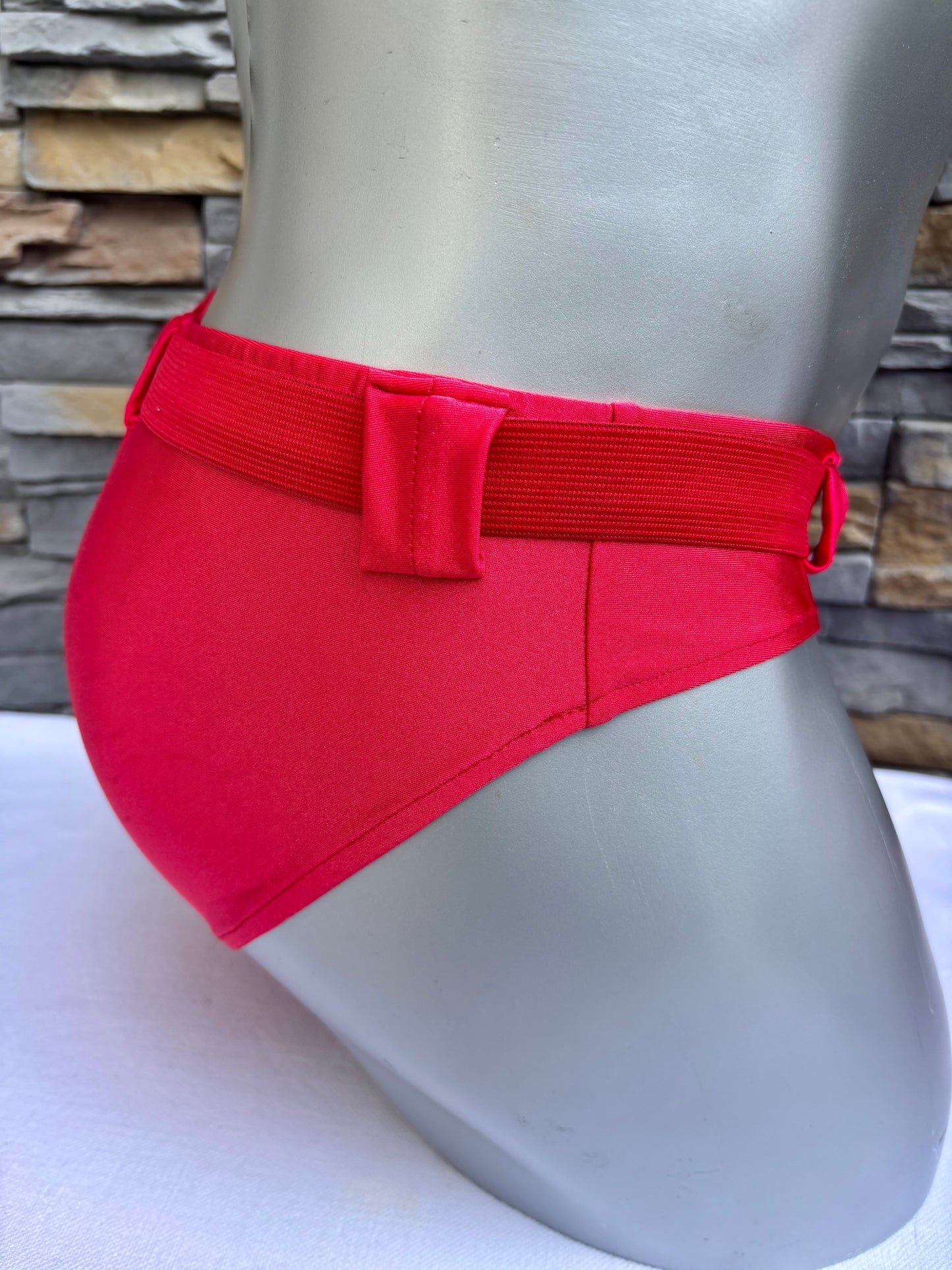 Slip de bain avec harnais - rouge