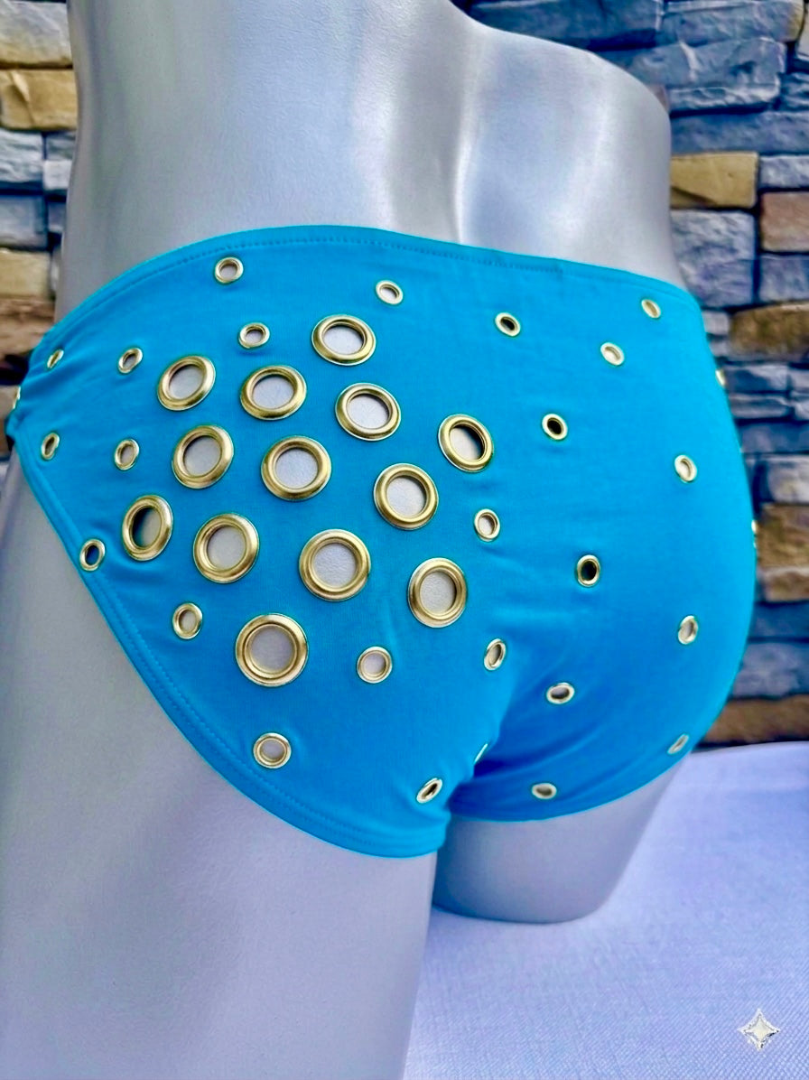 Slip de bain à trous